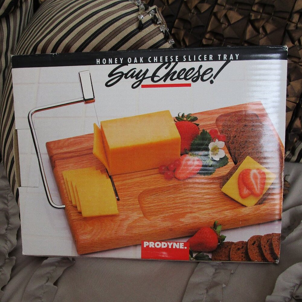 NIB wooden cheese slicer tray